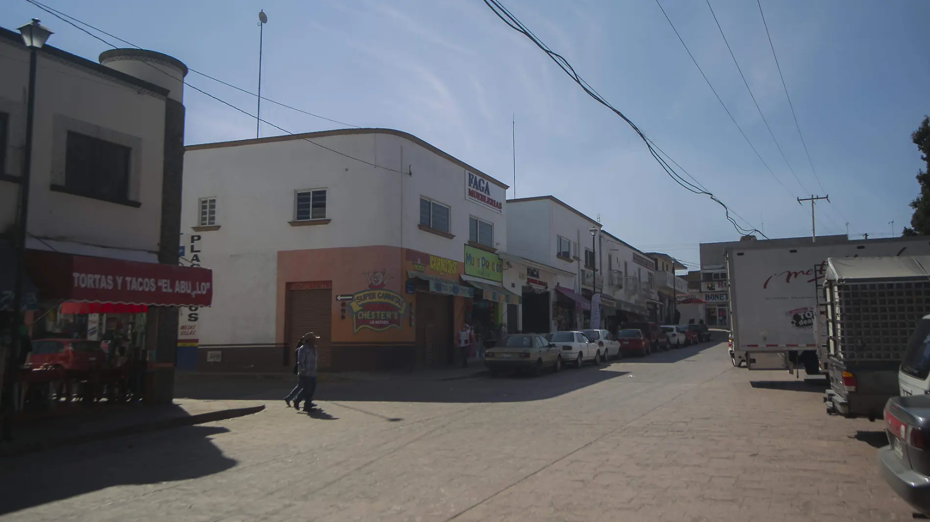 Comercios deberán acatar la norma dispuesta desde este lunes.César Ortiz. El Sol de San Juan del Río.